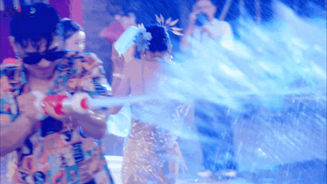 8.gif