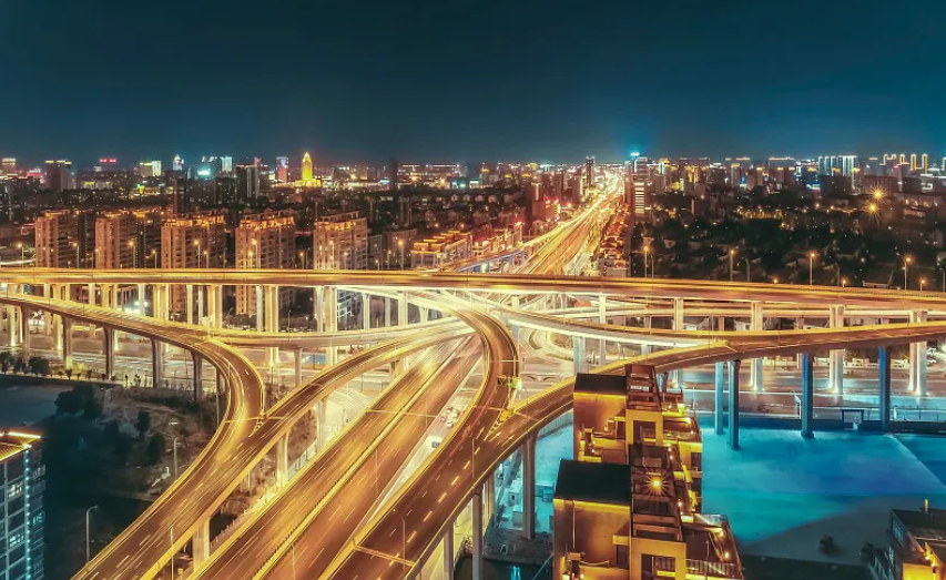 青年路之于盐城,就是这样的存在.