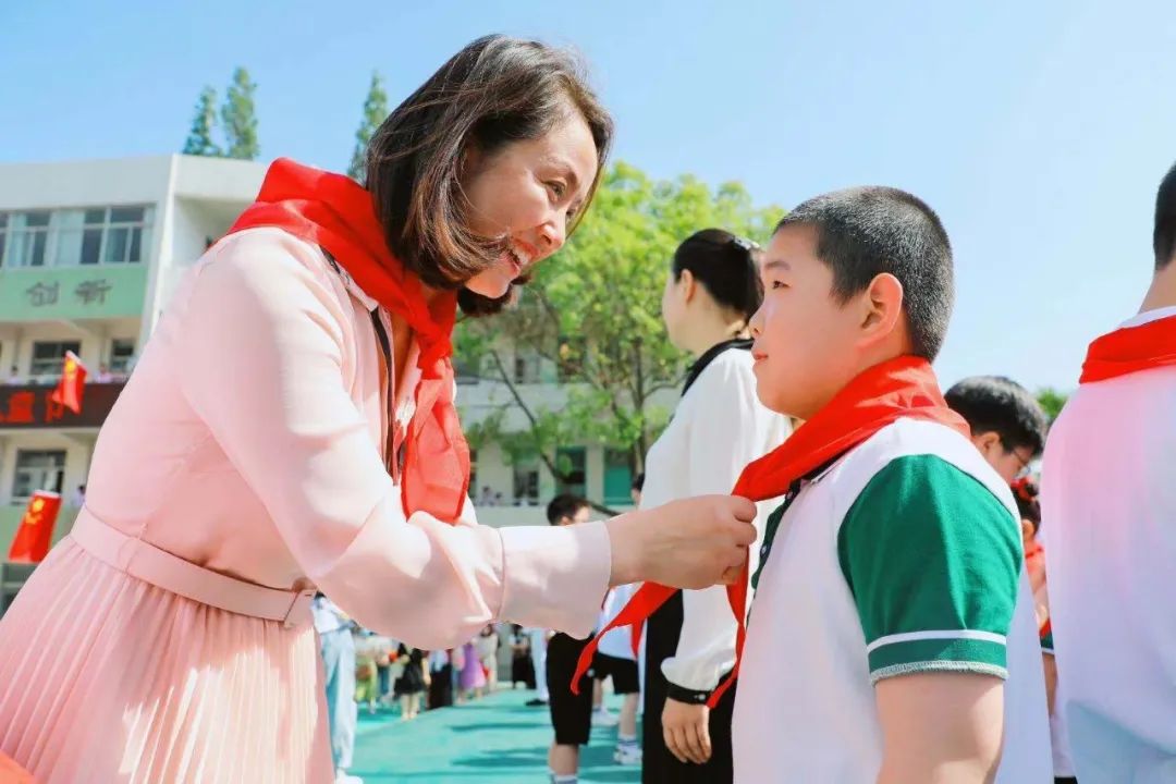 放飞童年梦想 献礼建党百年——盐城景山小学入队仪式,成长礼暨庆"